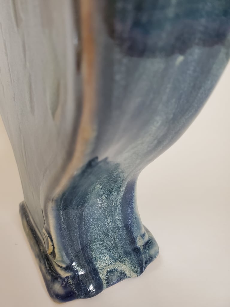 Fancy Quail Vase Image 5