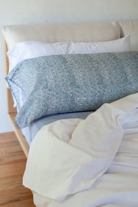 Image 1 of Solid Duvet with Zipper White & Sand