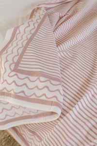 Image 1 of Dove Stripe Sheet