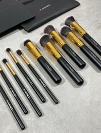 Image 2 of Mac Brush (original-1v1)