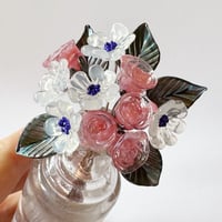 Image 5 of Posy - Milky Daisies with Pink Roses