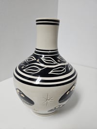 Image 4 of Vase 5 - Gold mushies