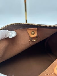 Image 23 of Louis Vuitton Speedy 30 Monogram Canvas