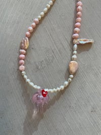 Image 2 of Medusa Pearl Necklace In pink 