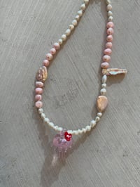 Image 5 of Medusa Pearl Necklace In pink 
