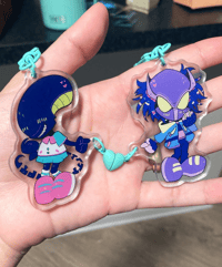 Image 2 of ALIEN X PREDATOR CONNECTING KEYCHAIN