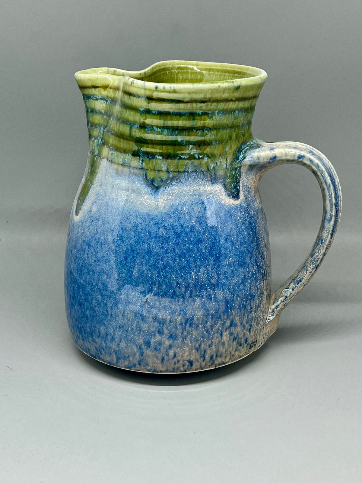 MEDIUM JUG