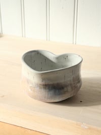 Image 1 of Tasse coeur rose et blanc pyrite