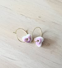 Boucles d'oreilles en porcelaine, coeurs violets