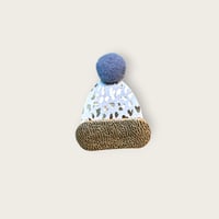 Image 4 of Tout schussss … - broche bonnet 