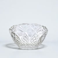 Image 4 of Coupelle - ramequin ancien en verre pressé - Décor d'ananas - milieu  XXᵉ