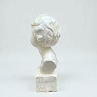 Image 4 of Buste de garçon vintage en plâtre crème - Sculpture de jeune garçon 1950 - 1960
