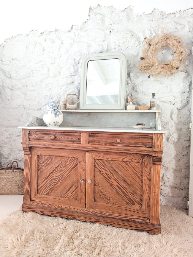 Meuble de toilette .