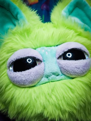 Canidae Pouf! With Glow In The Dark Eyes!!