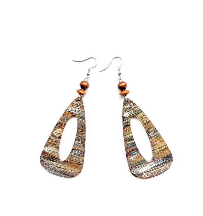  Taren Wood Earrings 