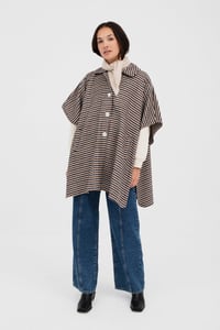 Image 3 of Abrigo Villay