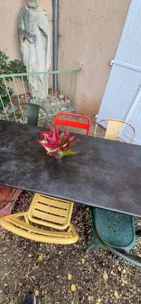 Image 9 of Table militaire en métal