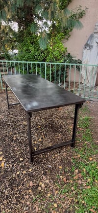 Image 1 of Table militaire en métal