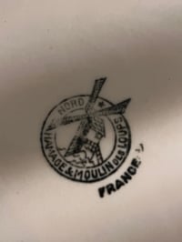 Image 2 of Ancien serviteur de toilette Moulin des Loups 