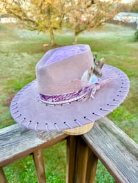 Image 2 of “Also Inspired By” Dusty Lavender Heart Shaped Suede Hat with Lavender Whipstitched Toole