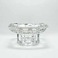 Image 5 of Bougeoirs vintage en verre cristallin moulé transparent  - Années  1940 