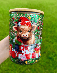 15oz Glass Christmas Highland Cow Snow Globe Mug 