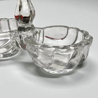 Image 7 of Ancien salière poivrière en verre taillé  Art Déco forme coquilles -  Saleron début XXe