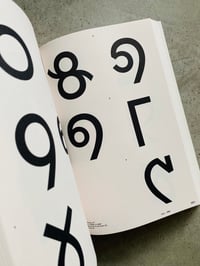 Image 2 of Graphic Languages by Oliver Häusle