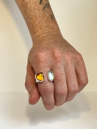 Image 4 of Ring mit grünem Amethyst und Bernstein