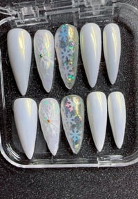 Image 1 of SNOWFLAKE KISSES