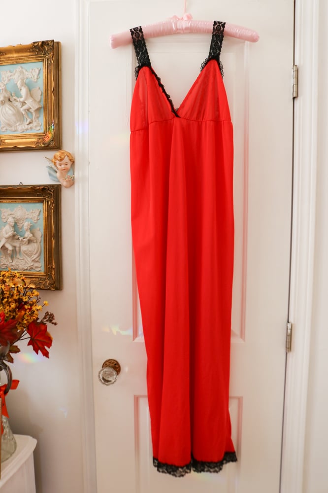 Image of Vintage 1970s Mistra Ravishing Red Nightgown with Black Lace (Medium)