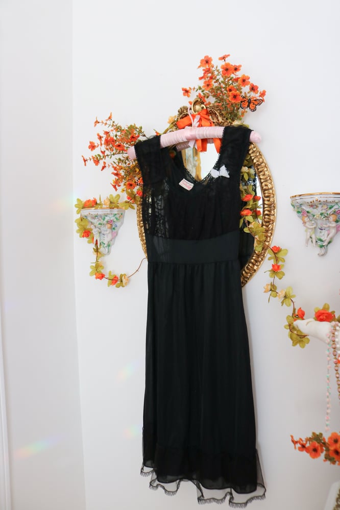 Image of Vintage 1940s Countess Layne Black Sheer Slip with Floral Lace (Medium)