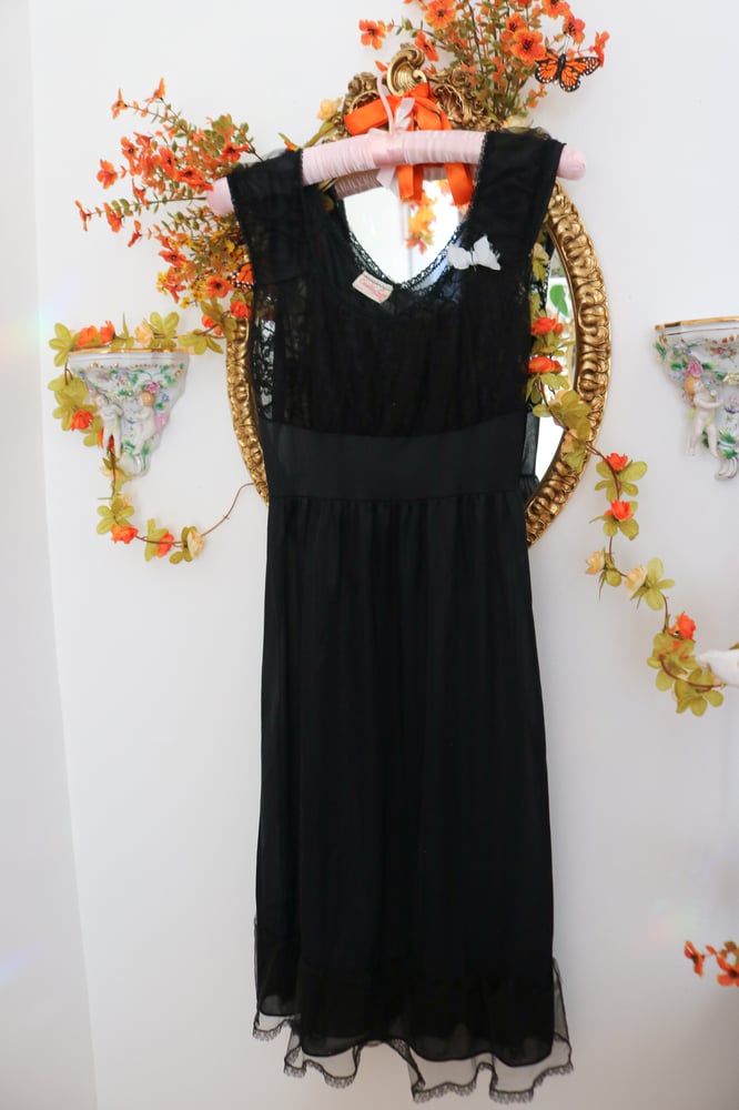 Image of Vintage 1940s Countess Layne Black Sheer Slip with Floral Lace (Medium)