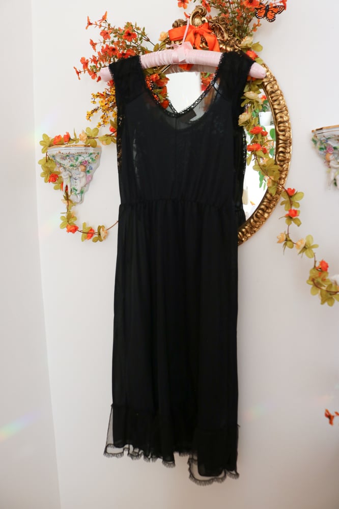 Image of Vintage 1940s Countess Layne Black Sheer Slip with Floral Lace (Medium)