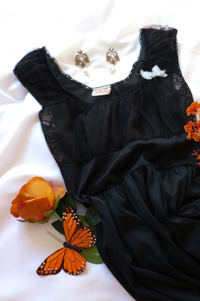 Image of Vintage 1940s Countess Layne Black Sheer Slip with Floral Lace (Medium)