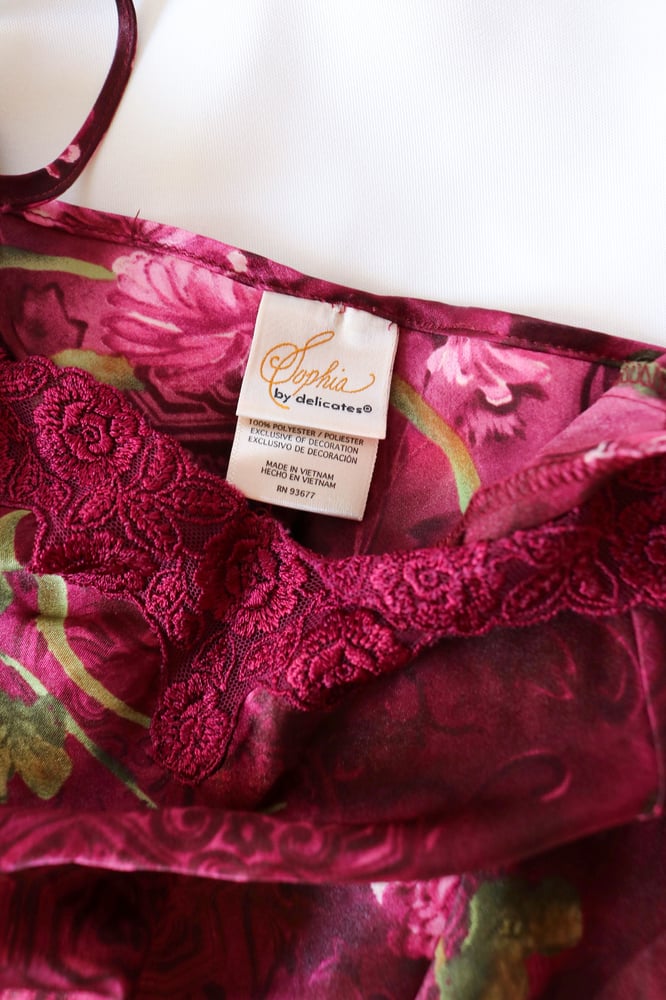 Image of 90s Sophia by Delicates Wine Red Slip (Medium)