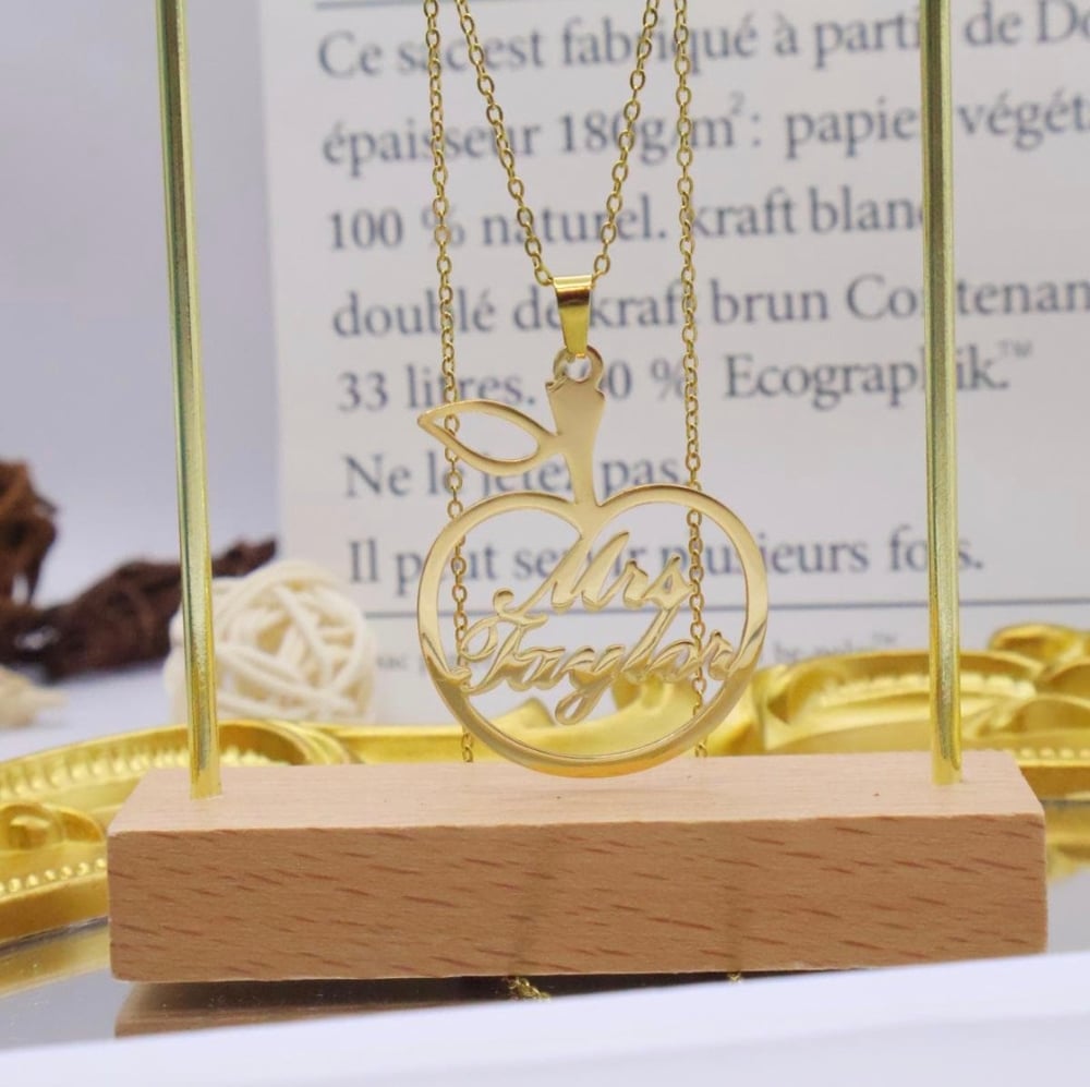 Image of Teacher's 🍎 pick