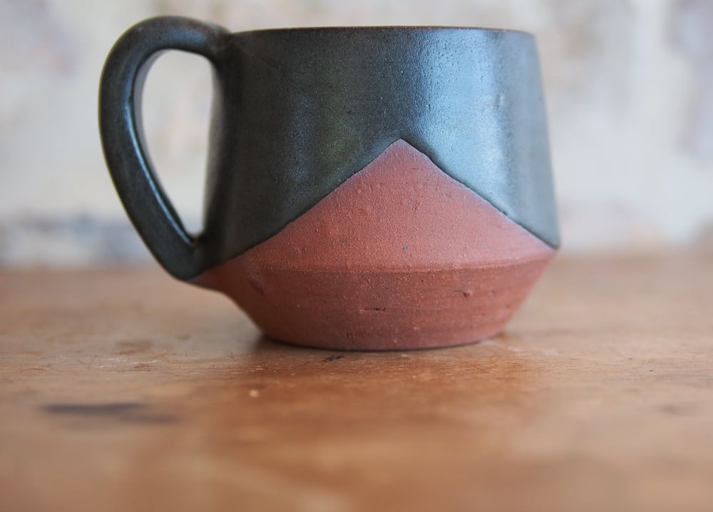 Image of Rangihoua mug - Torea Pango