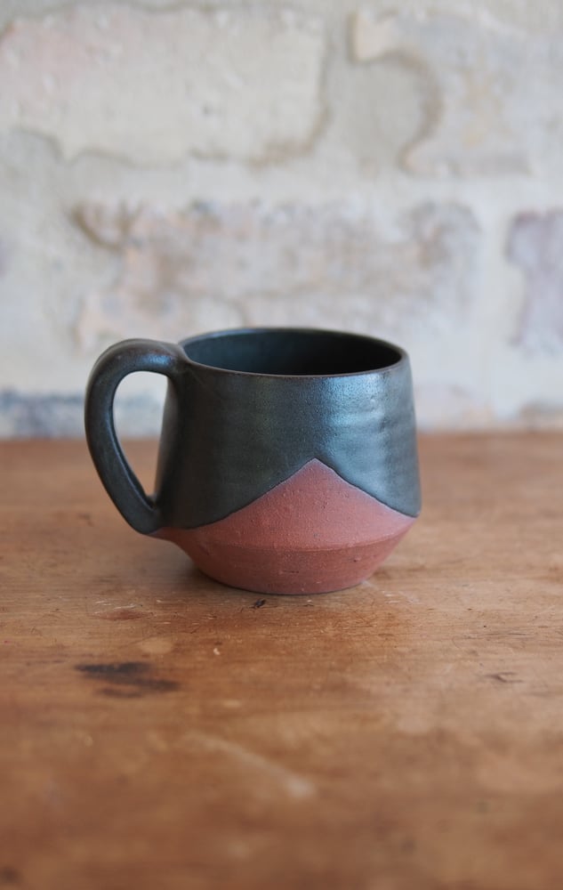 Image of Rangihoua mug - Torea Pango