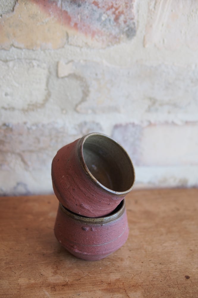 Image of Te Hurihi slip tumbler - wild uku slip