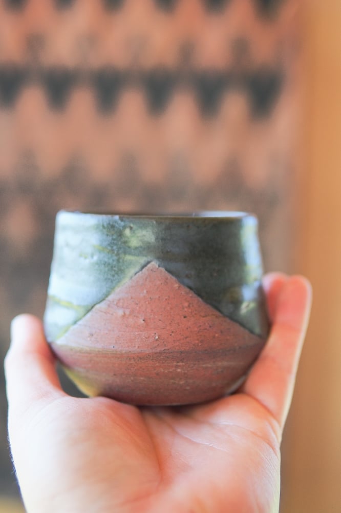 Image of Rangihoua slip tumbler - Tōrea Pango