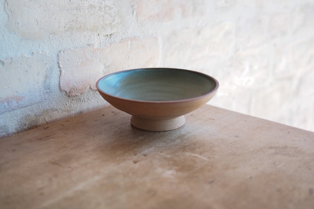 Image of wild uku bowls - pōuriuri