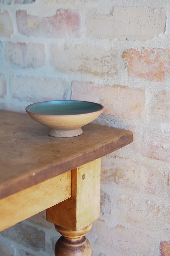 Image of wild uku bowls - pōuriuri