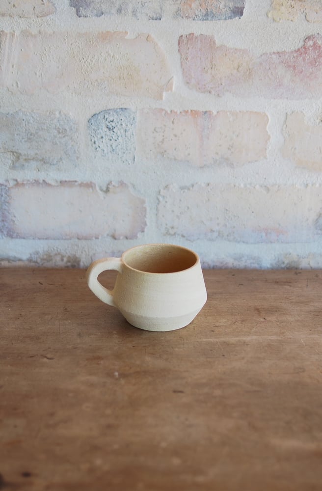 Image of Te Hurihi blend uku mug 