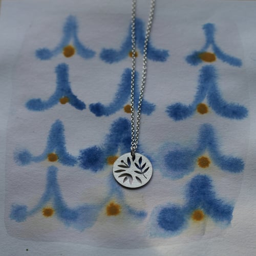 Image of Tiny Gather necklace 