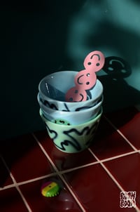 Image 7 of Décapsuleur smiley rose