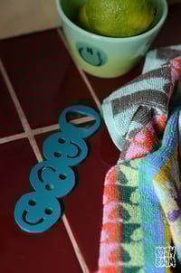 Image 5 of Décapsuleur smiley turquoise