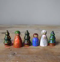 Image 7 of christmas tree surprise