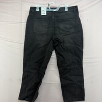 Image 5 of Time and Tru Women's High Rise Straight Leg Crop Jeans in size 18 black