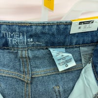 Image 2 of Time and Tru high rise blue denim cropped jeans in size 14